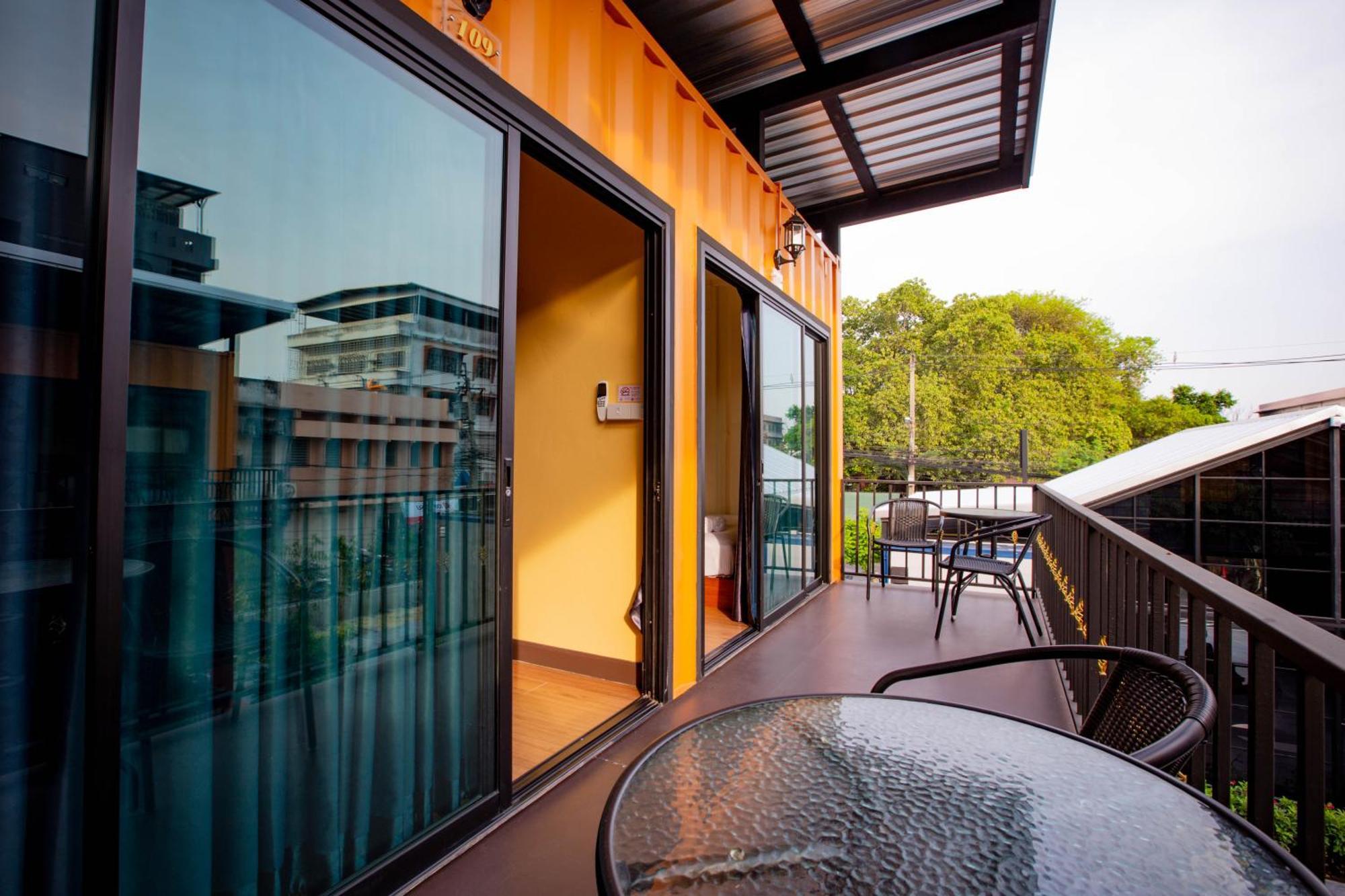 Tuscany Land Resort Donmuang Banguecoque Exterior foto