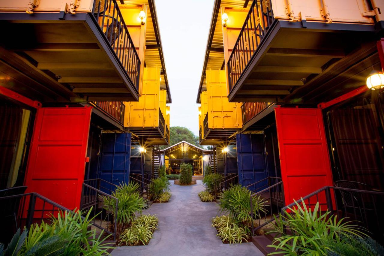 Tuscany Land Resort Donmuang Banguecoque Exterior foto